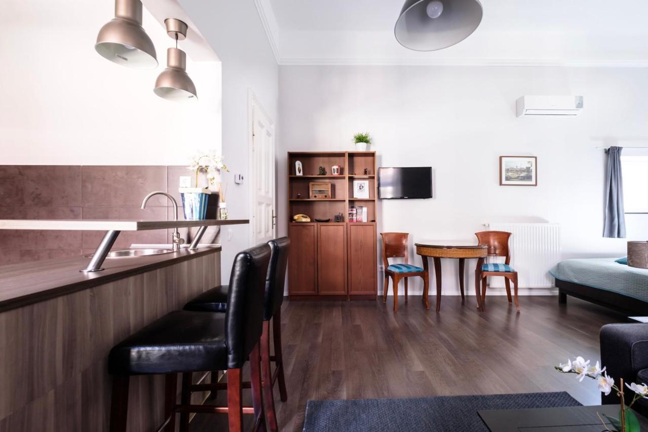 Andrassy Garden Apartment In Center بودابست المظهر الخارجي الصورة